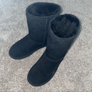 Bear Paw short boots